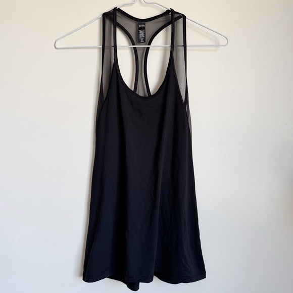 5 for $20🛍️ VICTORIA SPORT | Mesh Racerback Tank - Picture 2 of 10